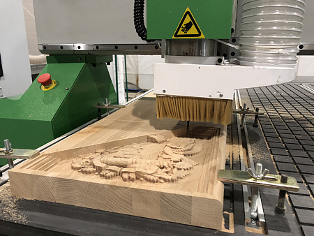 Фрезерный станок с ЧПУ по дереву WoodTec H 1515L