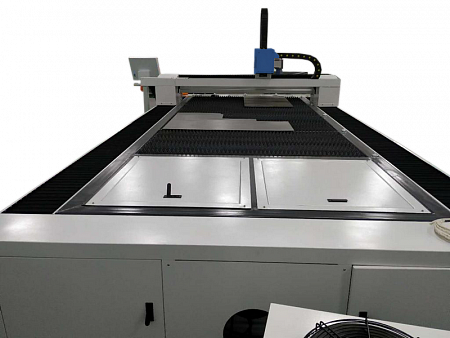 Оптоволоконный лазерный станок для резки металла MetalTec 1530 (2000W)