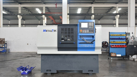 Токарный станок ЧПУ с горизонтальной станиной MetalTec CK 36x750 PRO