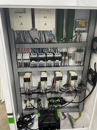 Станок фрезерный с ЧПУ Woodtec H-2040C P2